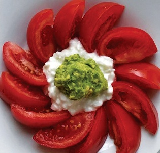 Cottage Cheese with Tomato & Guac